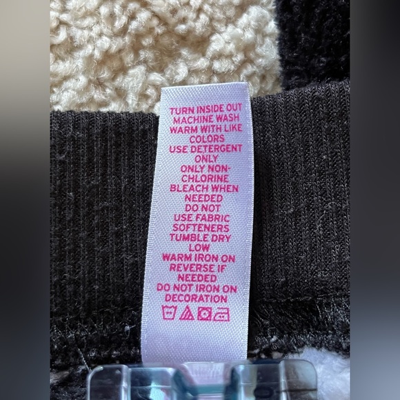 Justice Girls Black Fleece Pants Love Logo Elastic Waistband Size 8 - Picture 4 of 6